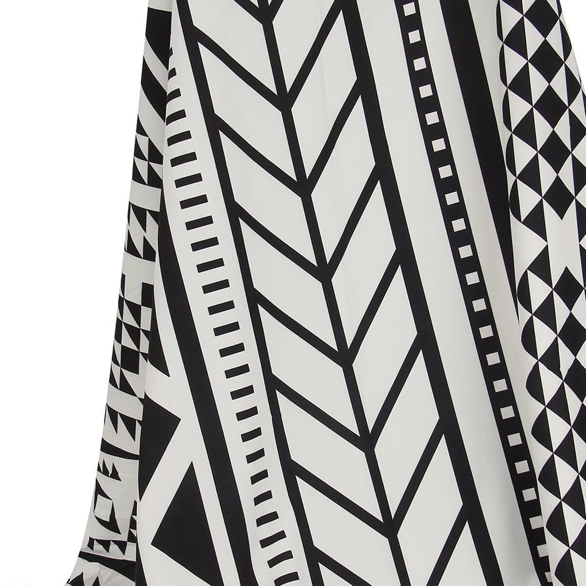 Mandala Beach Towel - Image 5